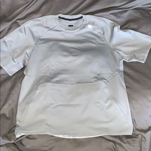 Lululemon License to Train short sleeve crew neck